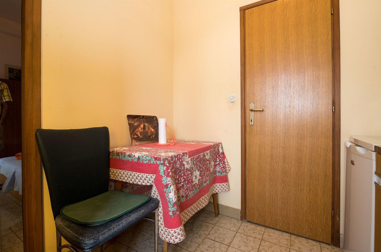 Apartments Ante Kastela Exterior photo